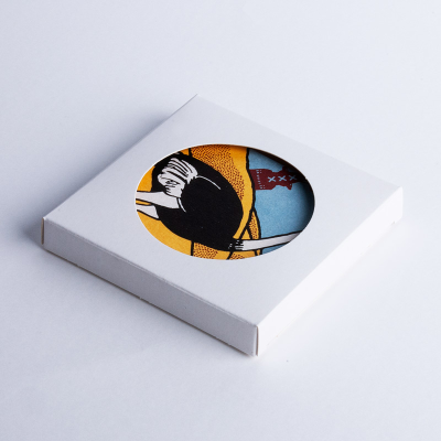 Displaybox for round beermats