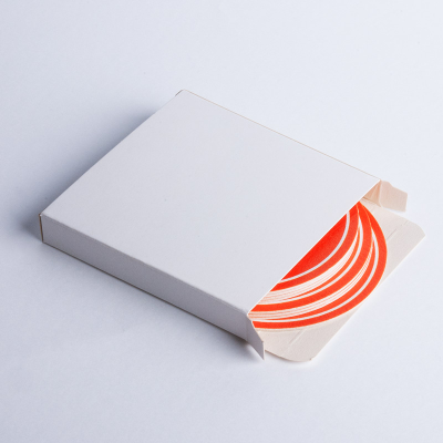 Box for round beermats